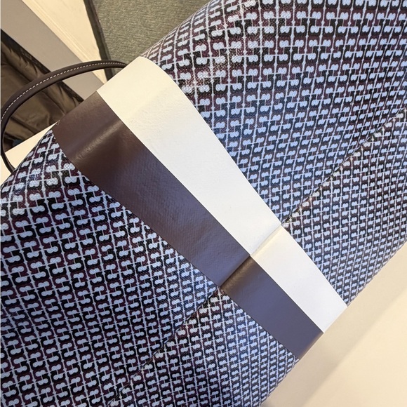 Tory Burch The Racer XL Tote Blue Pattern Lightweight Tote - Picture 6 of 11